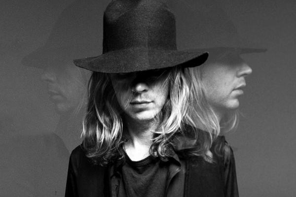 exklusiver gig mit neuen songs, aber auch schwächen - Beck live in Berlin 